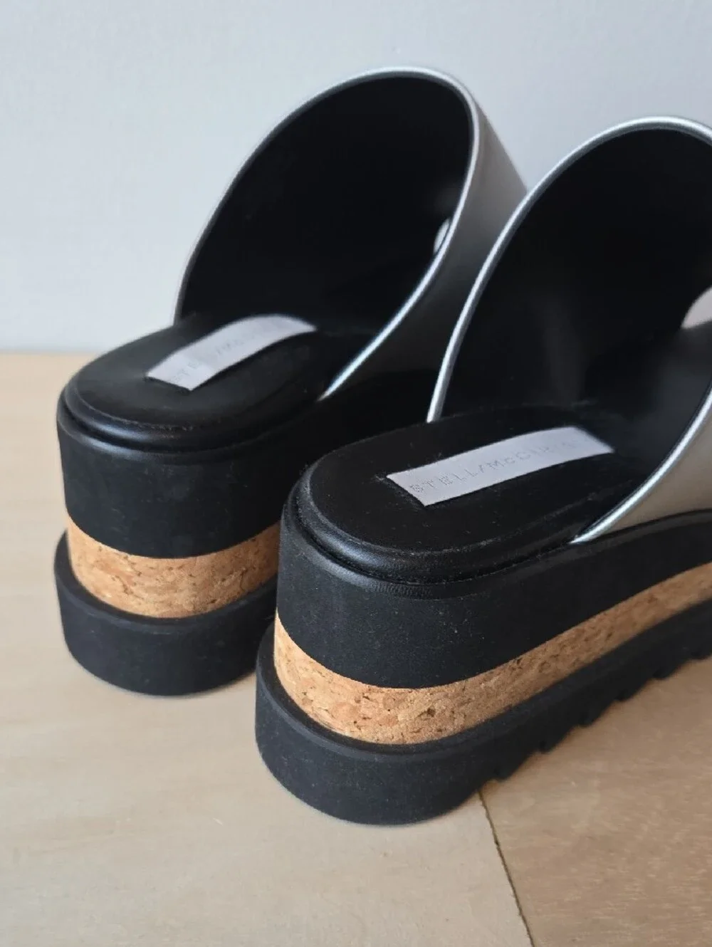 Stella McCartney Sneak-Elyse Sz 39 Metallic Silver Cork-Trim Platform Slide